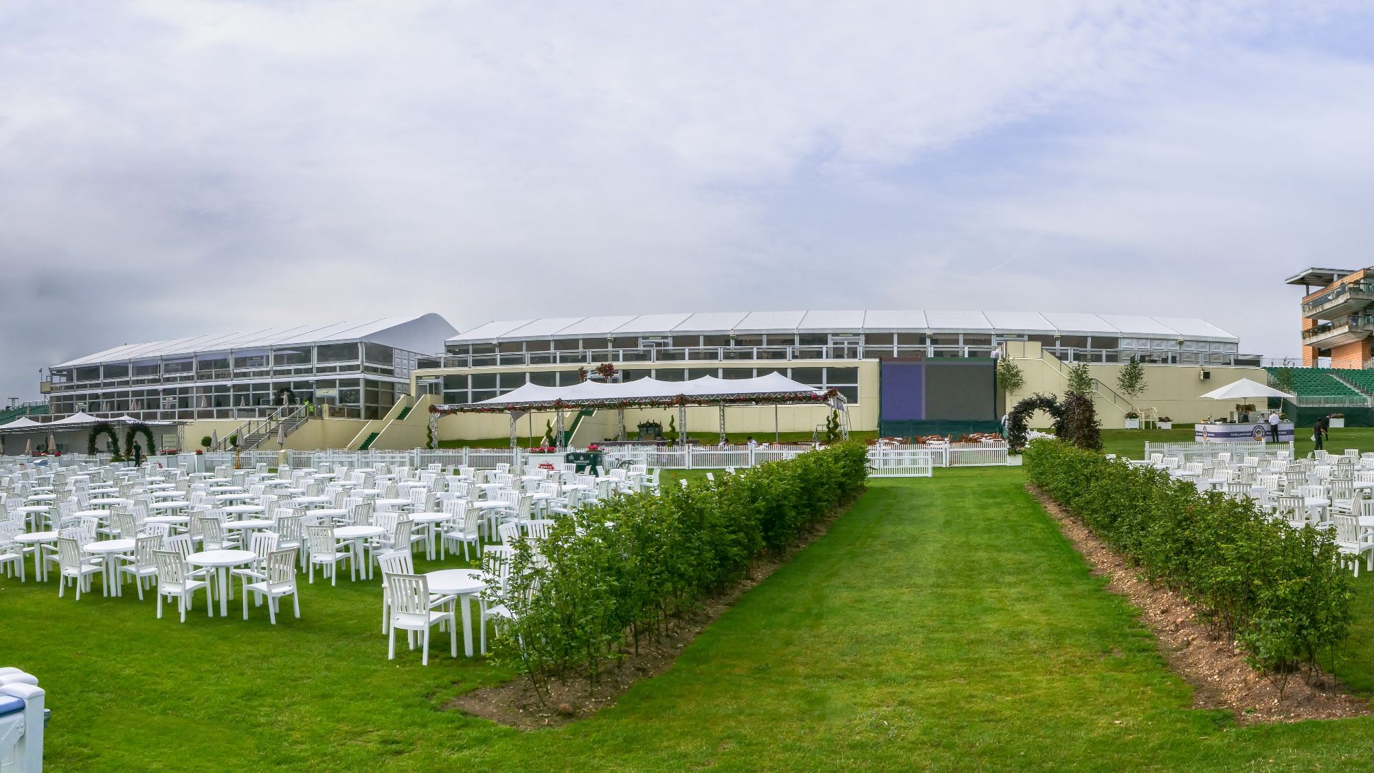 Ascot structures