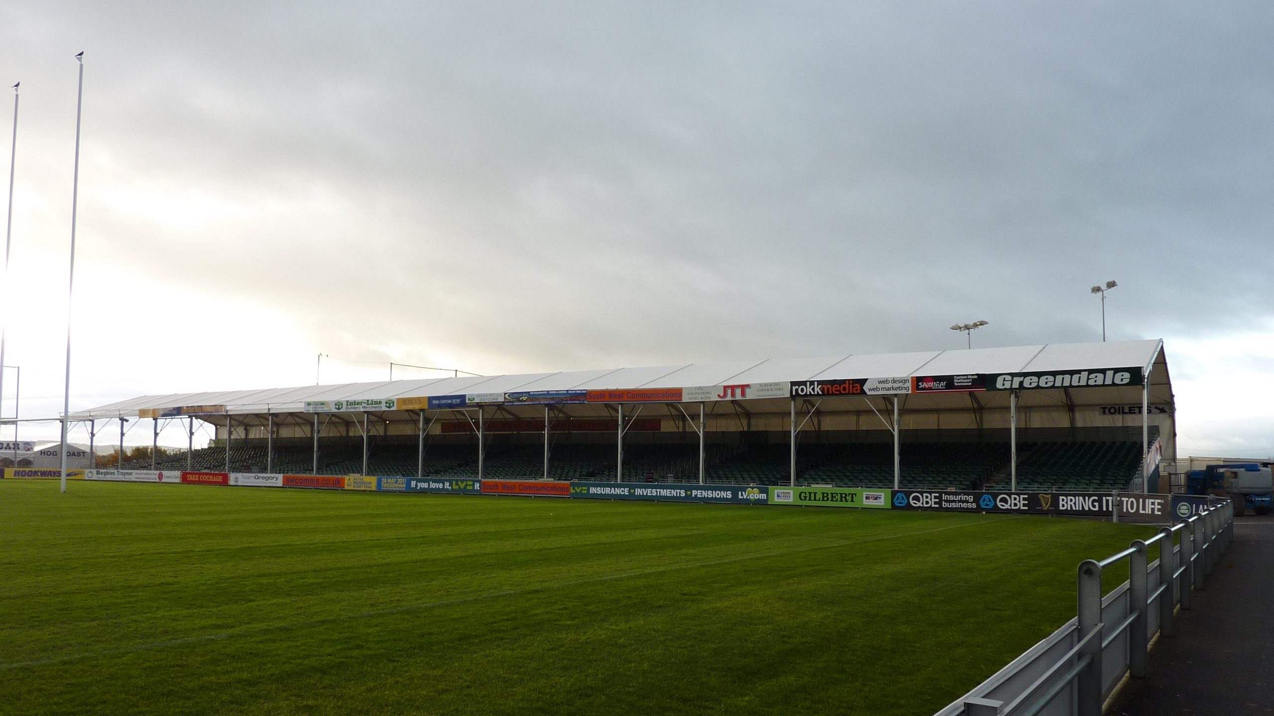 grandstand facilities