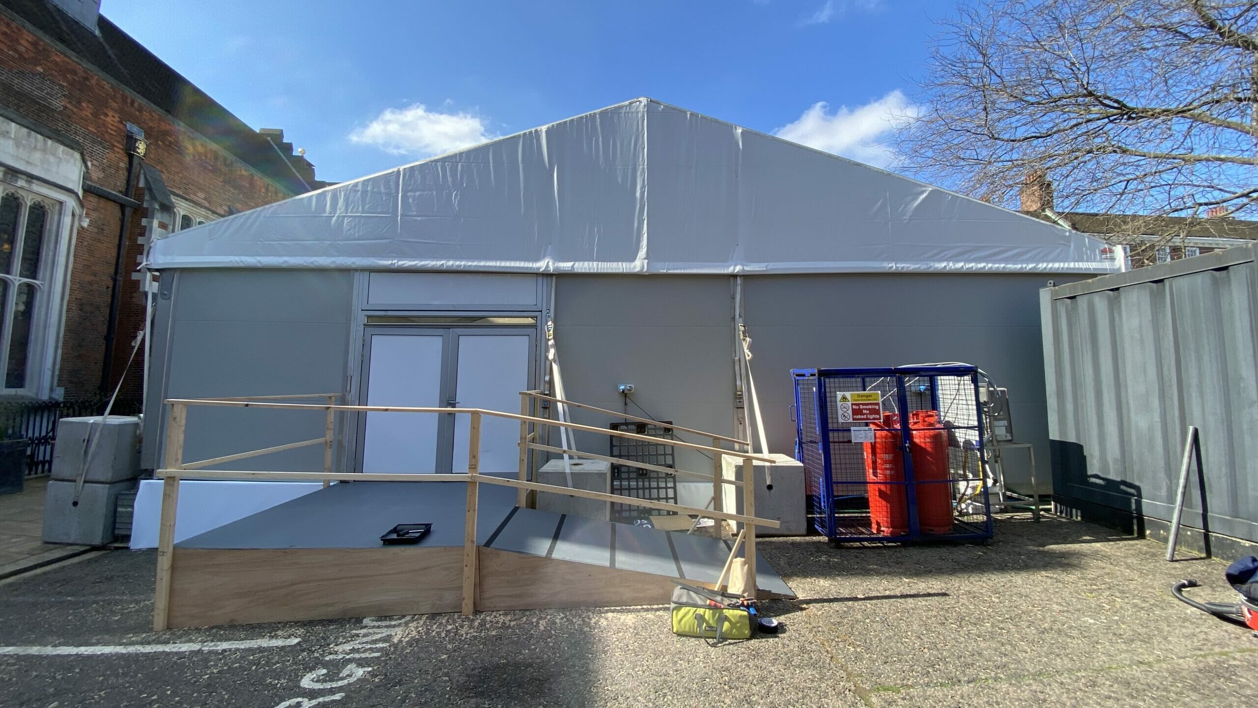 temporary building emergency